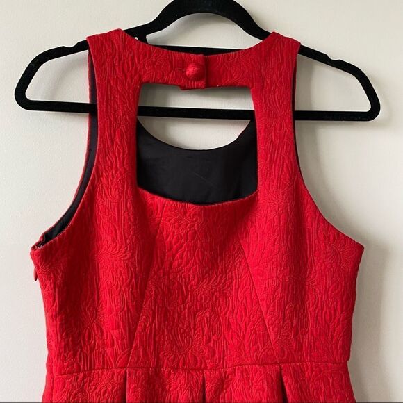 MOULINETTE Soeurs -Lipstick Red Nipped Dress - Picture 9 of 16